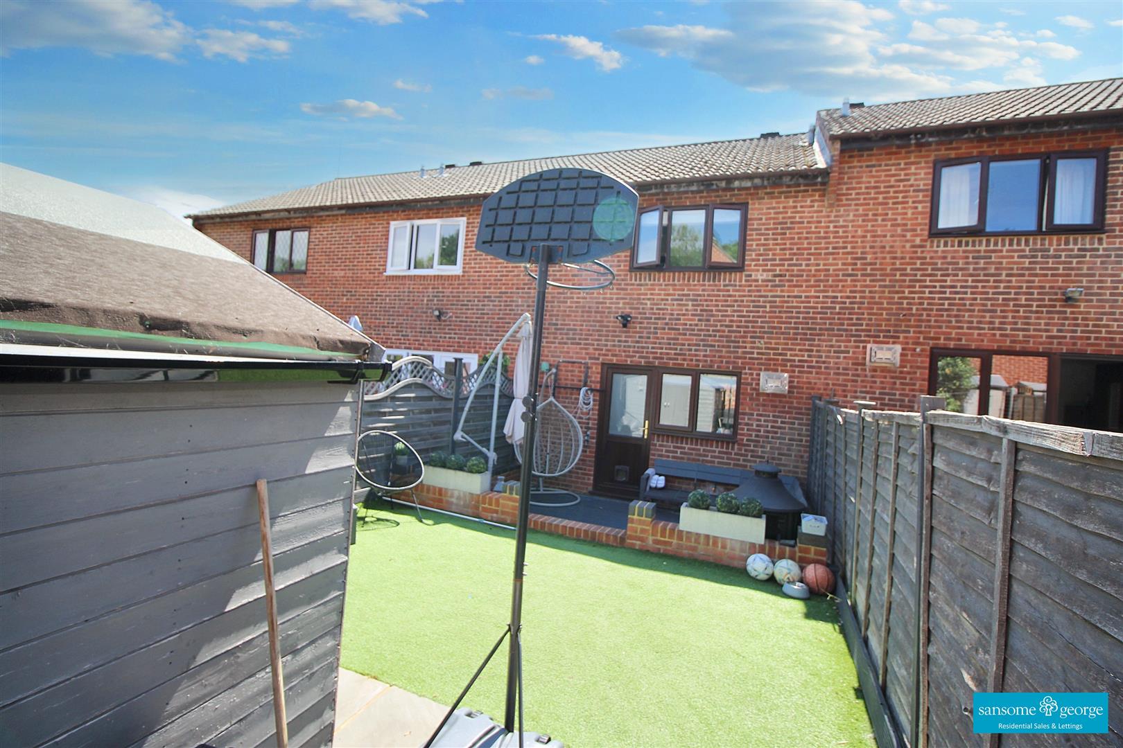Test Close, Tilehurst, Reading